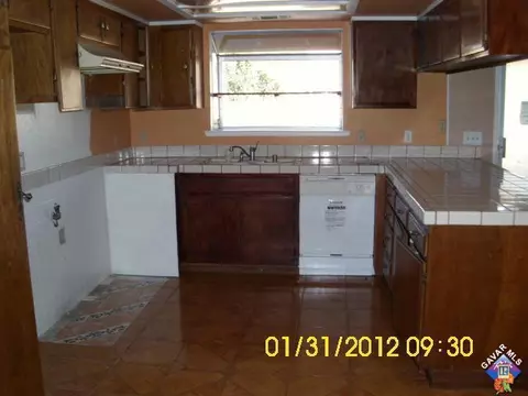 1027 Chagal Ave, Lancaster, CA 93535 photo 5