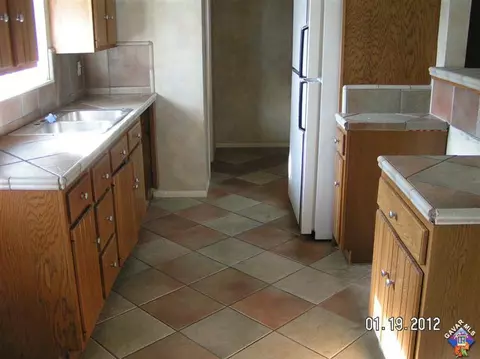 27144 Jerome St, Boron, CA 93516 photo 4