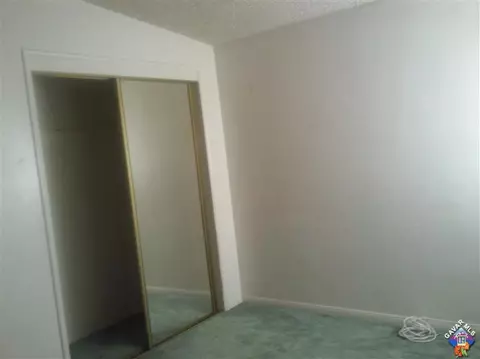 27144 Jerome St, Boron, CA 93516 photo 2