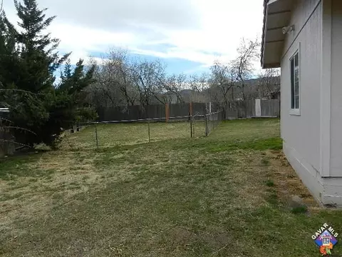 22050 Westwood Blvd, Tehachapi, CA 93561 photo 3
