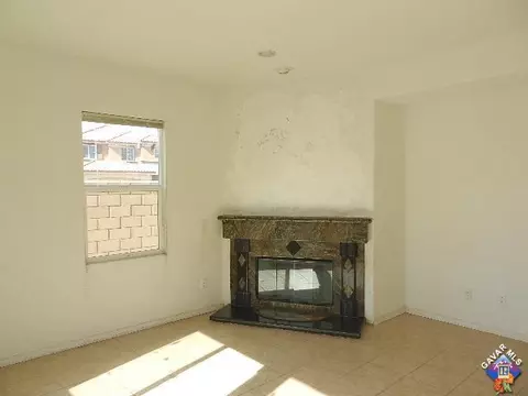 2756 Emerald Ln, Lancaster, CA 93535 photo 11