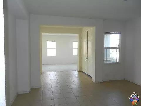 2756 Emerald Ln, Lancaster, CA 93535 photo 8