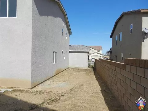 2756 Emerald Ln, Lancaster, CA 93535 photo 6