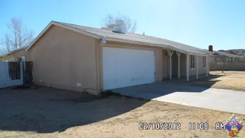 40504 E 174th St, Lancaster, CA 93535 photo 1