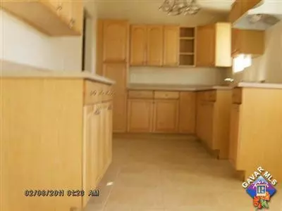 44651 Foxton Ave, Lancaster, CA 93535 photo 2