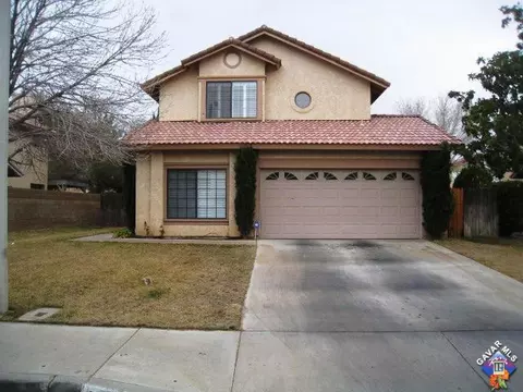 1544 E Kettering St, Lancaster, CA 93535 photo 1
