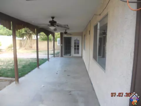 37636 27th St, Palmdale, CA 93550 photo 2