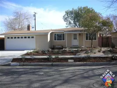 44220 4th St, Lancaster, CA 93535 photo 2