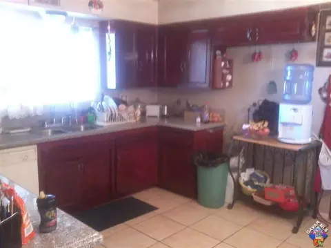 620 E Pondera St, Lancaster, CA 93535 photo 2