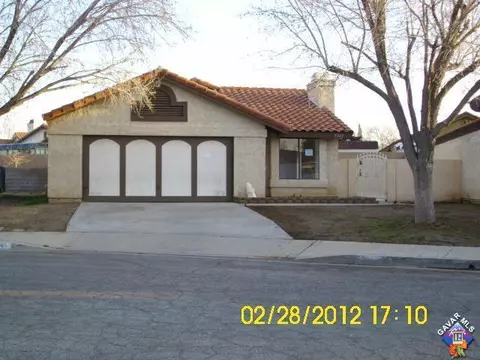 3242 Avenue S1 E, Palmdale, CA 93550 photo 1
