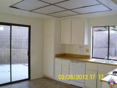 3242 Avenue S1 E, Palmdale, CA 93550 photo 5