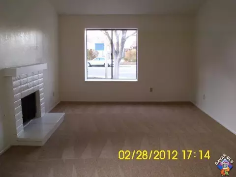 3242 Avenue S1 E, Palmdale, CA 93550 photo 2