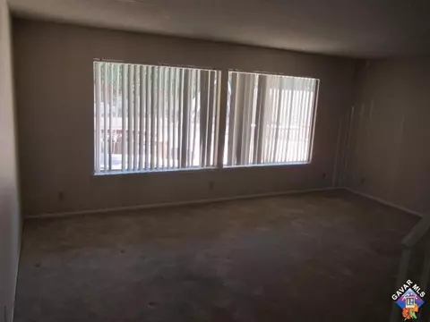 42907 Cromley Ct, Lancaster, CA 93534 photo 3