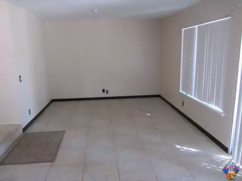 42907 Cromley Ct, Lancaster, CA 93534 photo 5