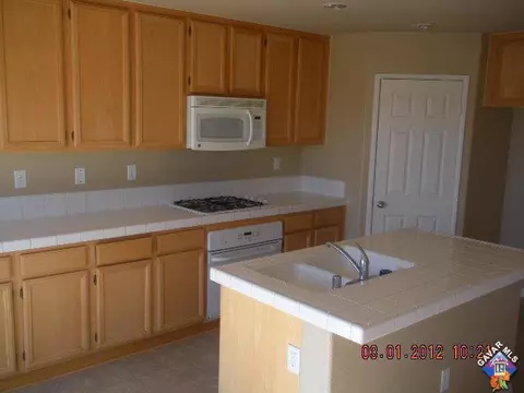 45652 Timothy Ct, Lancaster, CA 93535 photo 4