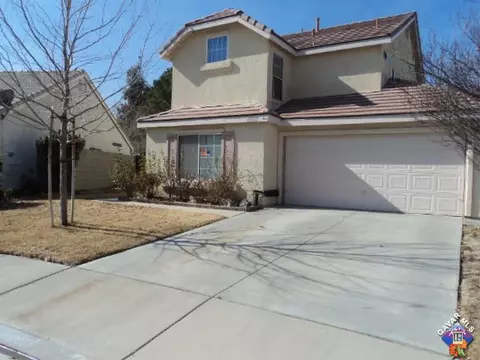45215 Mays St, Lancaster, CA 93535 photo 2