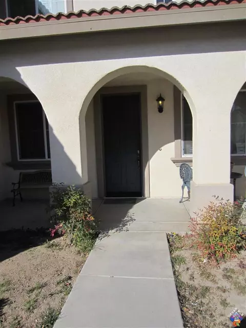 43639 Windrose Pl, Lancaster, CA 93536 photo 2