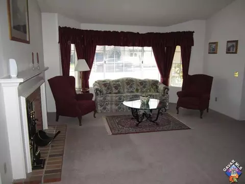 2261 Brighton Ct, Palmdale, CA 93550 photo 5
