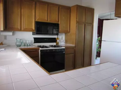 2261 Brighton Ct, Palmdale, CA 93550 photo 10