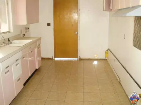38564 E 3rd St, Palmdale, CA 93550 photo 3