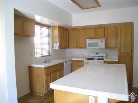 45751 17th St, Lancaster, CA 93534 photo 9