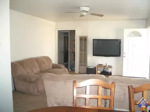 45457 Kingtree Ave, Lancaster, CA 93534 photo 4