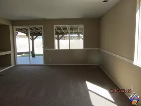 1237 W Holguin St, Lancaster, CA 93534 photo 5