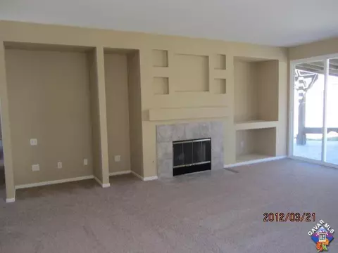 1237 W Holguin St, Lancaster, CA 93534 photo 7