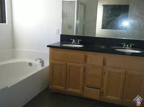 43003 Carpenter Dr, Lancaster, CA 93535 photo 6