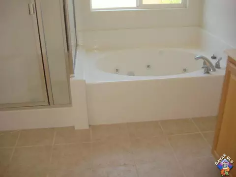 2928 Tumbleweed Dr, Palmdale, CA 93550 photo 2