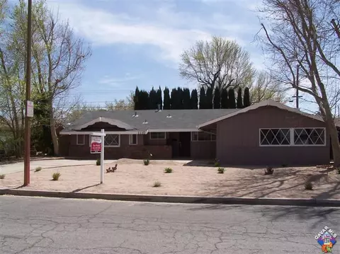 1110 Avenue J3 E, Lancaster, CA 93535 photo 2