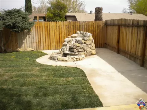 527 E Avenue J5, Lancaster, CA 93535 photo 9