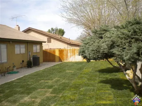 527 E Avenue J5, Lancaster, CA 93535 photo 11