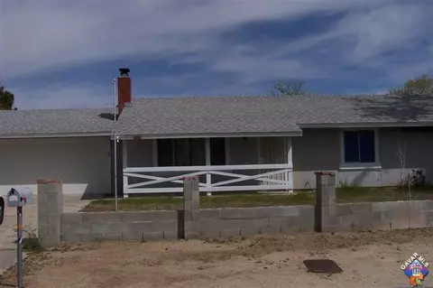 40234 177th St E, Lake Los Angeles, CA 93591 photo 1