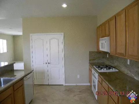 44250 Maria Cir, Lancaster, CA 93535 photo 9
