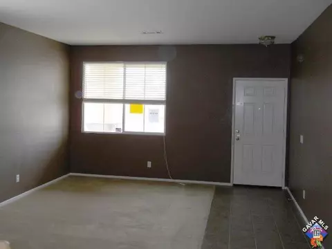 2033 Keaton Way, Lancaster, CA 93536 photo 2