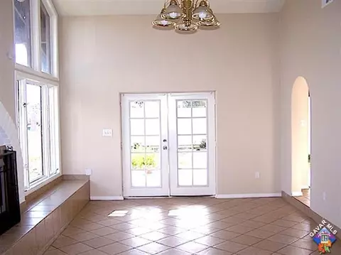 1258 Avenue R E, Palmdale, CA 93550 photo 2