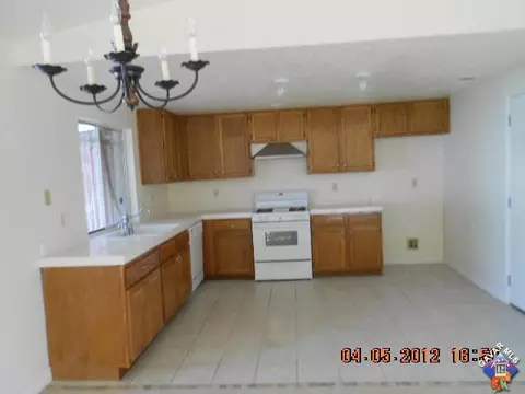 36502 Windtree, Palmdale, CA 93550 photo 2