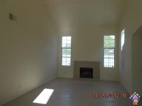 36502 Windtree, Palmdale, CA 93550 photo 5