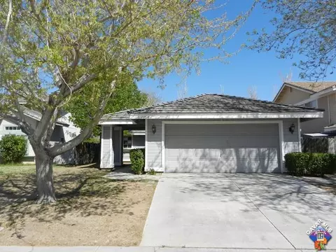 44616 Foxboro Ct, Lancaster, CA 93535 photo 1