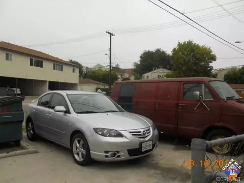 1740 Scott Out Rd, Burbank, CA 91504 photo 8