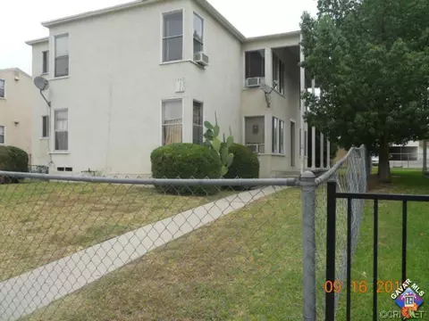 1740 Scott Out Rd, Burbank, CA 91504 photo 2