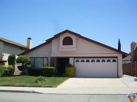 36950 Desert Willow Dr, Palmdale, CA 93550 photo 1