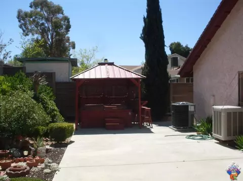 36950 Desert Willow Dr, Palmdale, CA 93550 photo 5
