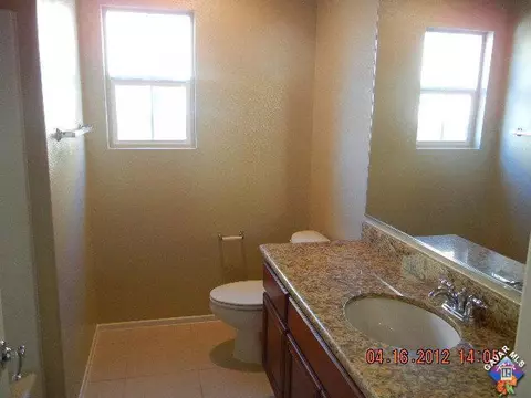 2300 Foxtail Dr, Palmdale, CA 93551 photo 6
