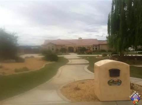 4038 Equestrian Way, Lancaster, CA 93536 photo 4