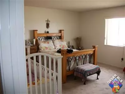 17205 Valeport Ave E, Lancaster, CA 93535 photo 4