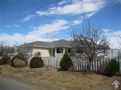 21720 Woodford Tehachapi Rd, Tehachapi, CA 93561 photo 1