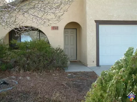 746 E Ivesbrook St, Lancaster, CA 93535 photo 4