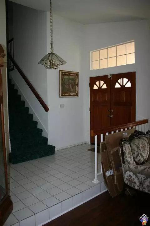 2352 Lightcap St, Lancaster, CA 93535 photo 7